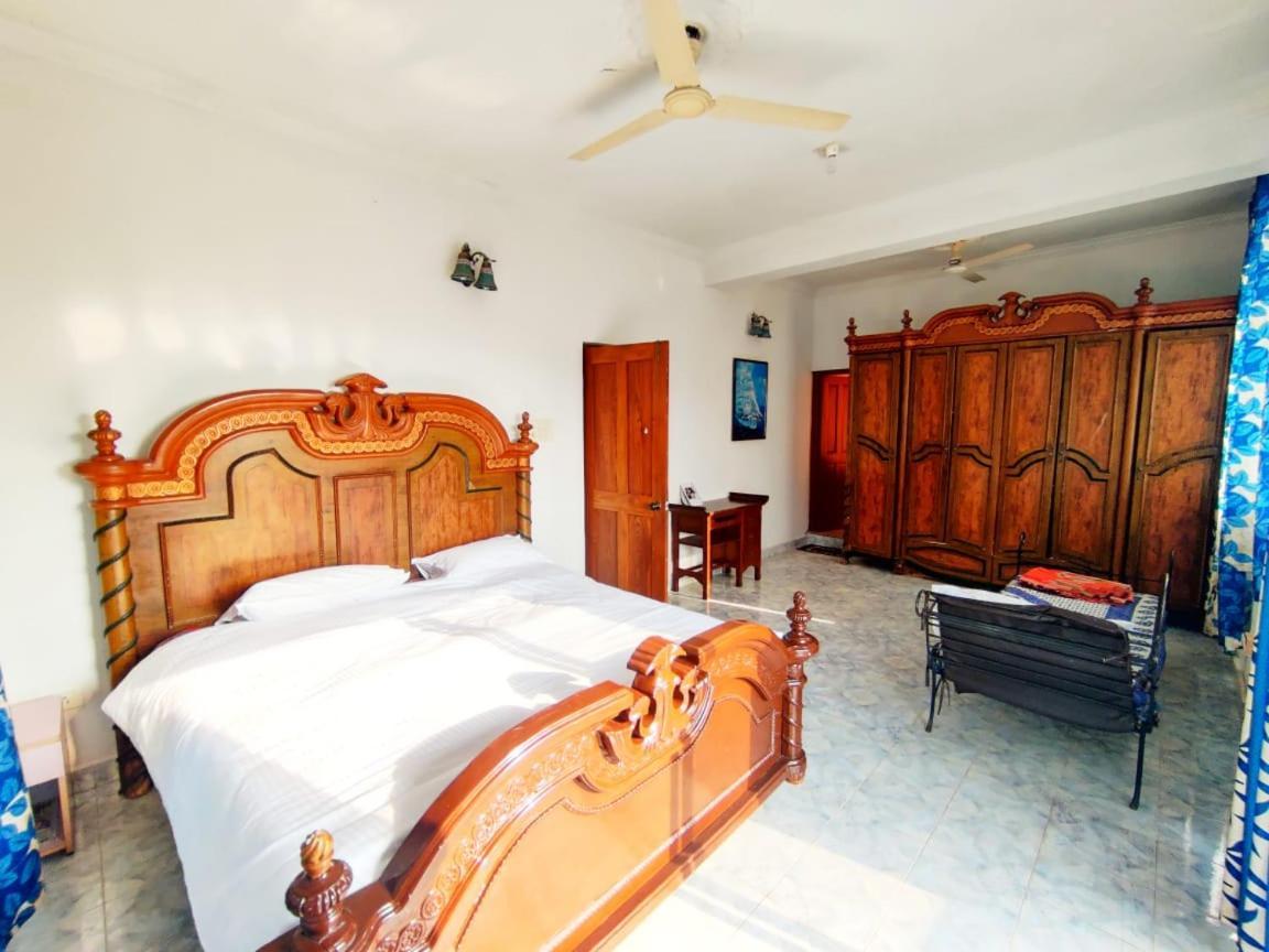 Amazing Hilltop 4 Bhk Villa With Private Pool Near カンドリム エクステリア 写真