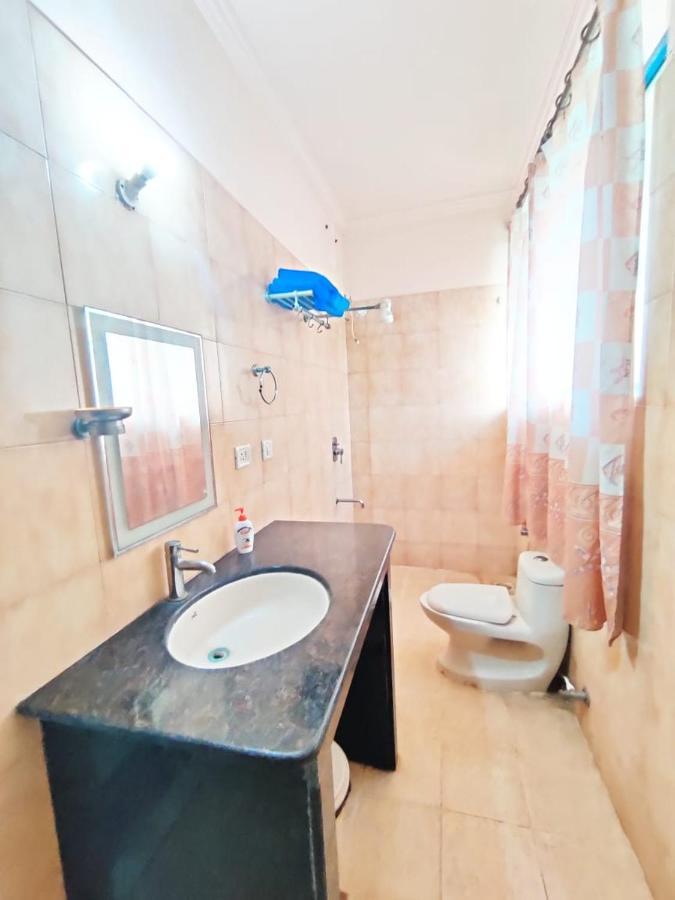 Amazing Hilltop 4 Bhk Villa With Private Pool Near カンドリム エクステリア 写真